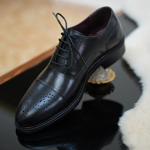 Richelieu Noir perforé ref 128